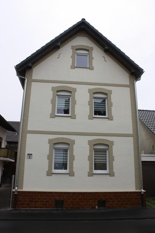 Dutenhofen Gaestehaus Bachmann מראה חיצוני תמונה