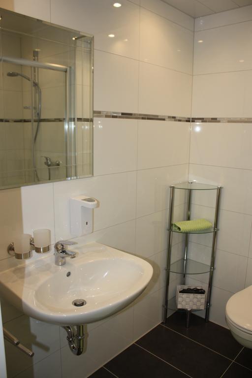 Dutenhofen Gaestehaus Bachmann מראה חיצוני תמונה